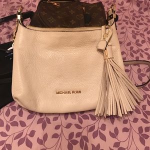 Michael kors crossbody
